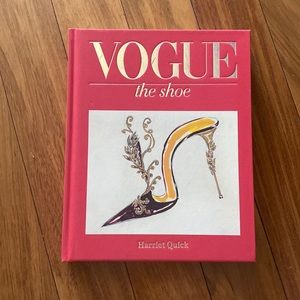 Vogue the shoe book